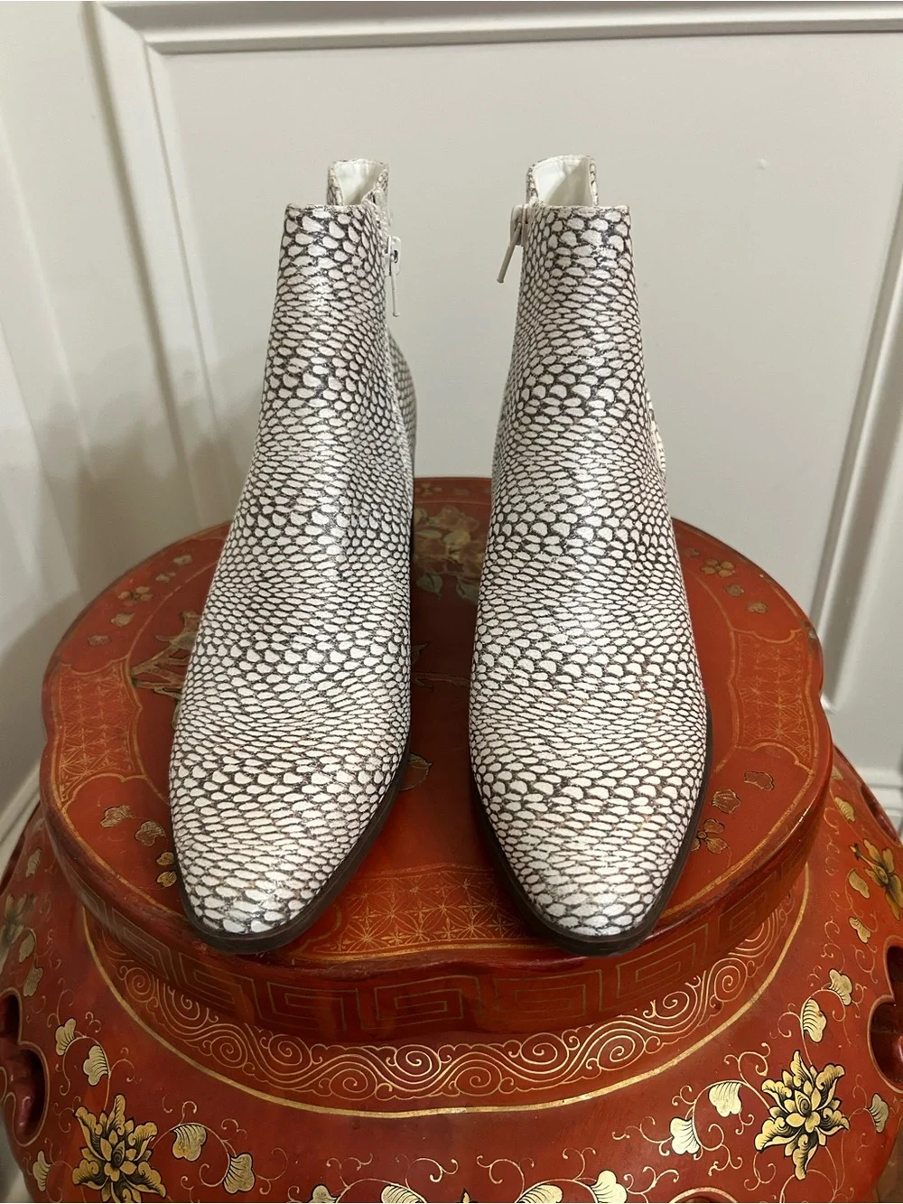 The Limited White Textured Kiki Chelsea Ankle Boots